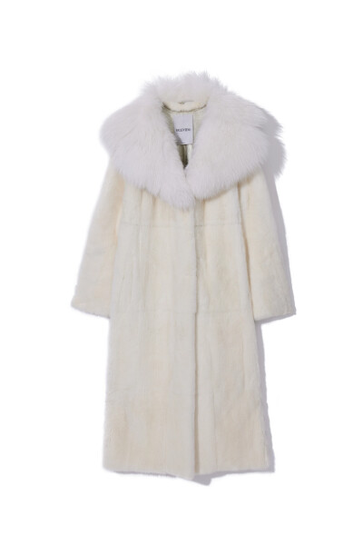 Image of Valentino White Fur coat straight cut