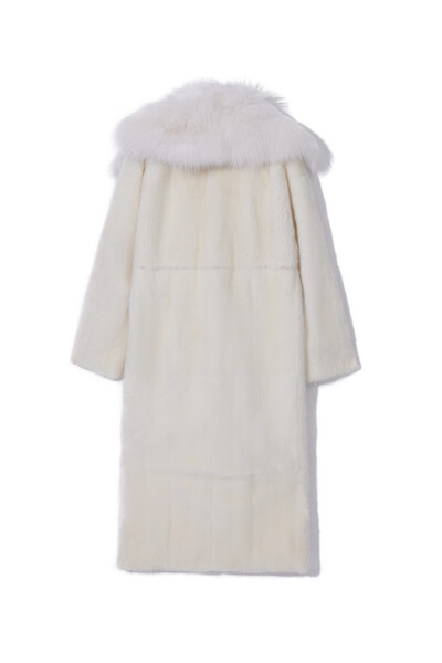 Image 4 of Valentino White Fur coat straight cut