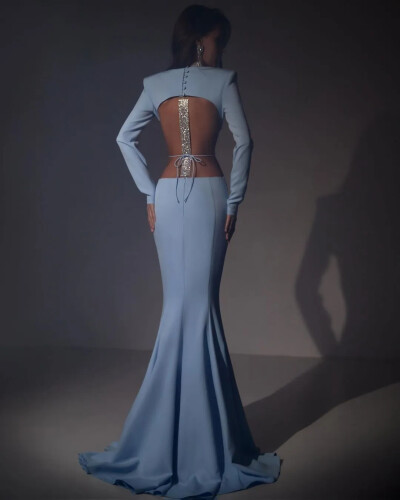 Image 5 of LN family Blue dress with an open back