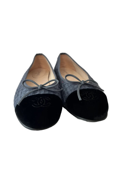 Image 2 of Chanel Grey Textle Ballet Flats