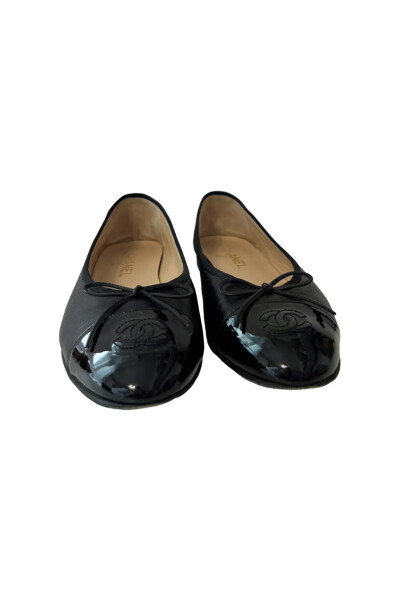 Image 2 of Chanel Black Leather Ballet Flats